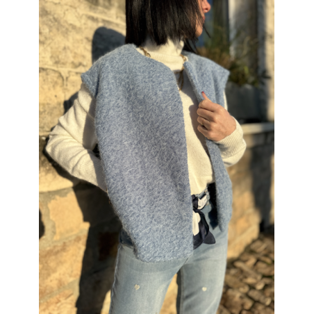 Gilet Sans Manches Zoé Bleu Clair - Douceur et Style Décontracté