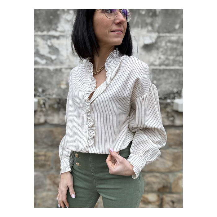 Blouse Rayée Blanc et Taupe - Élégance et Légèreté