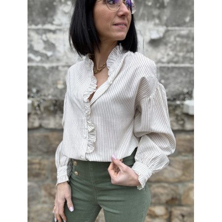 Blouse Rayée Blanc et Taupe - Élégance et Légèreté