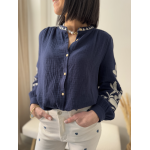 Blouse bleu marine brodée - Élégance et confort pour un style raffiné