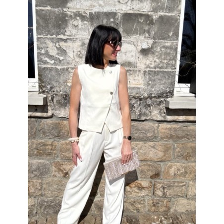 Boléro sans manches avec boutons dorés – Accessoire tailleur chic | Melle Jeanne