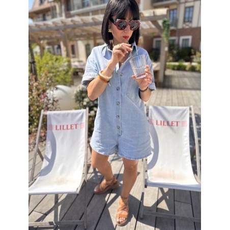 Combi-short en jean clair manches courtes – Look estival casual | La Dolce Vibe