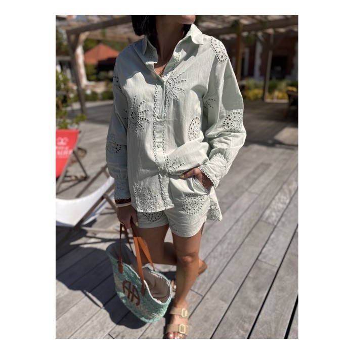 Short ajouré vert menthe – Melle Jeanne | Motif soleil et confort d’été
