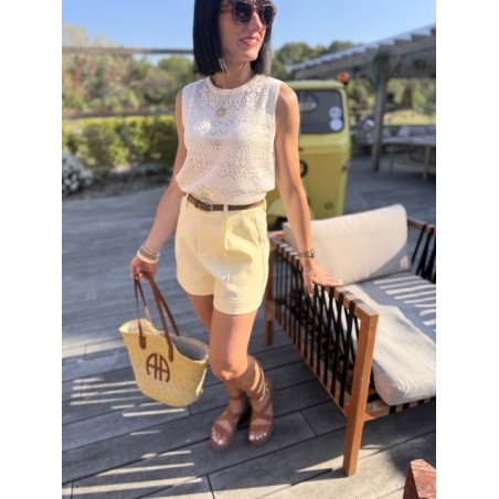 Short jaune à plis et ceinture – Melle Jeanne | Chic estival et confort