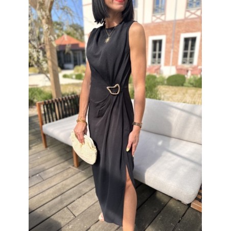 Robe longue camel avec bijou ceinturant – La Dolce Vibe