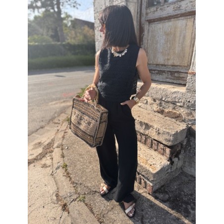Combinaison noire ou rouge – Dentelle & pantalon fluide – Dos croisé | Melle Jeanne