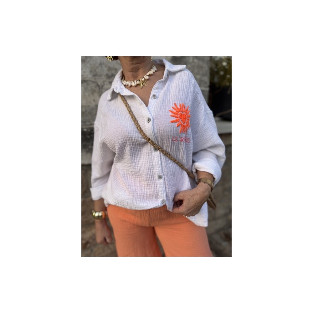 Chemise blanche en gaze de coton – Soleil orange brodé – Taille unique 36 à 42 | Melle Jeanne Chemise blanche en gaze de coton – Soleil orange brodé – Taille unique 36 à 42 | Melle Jeanne