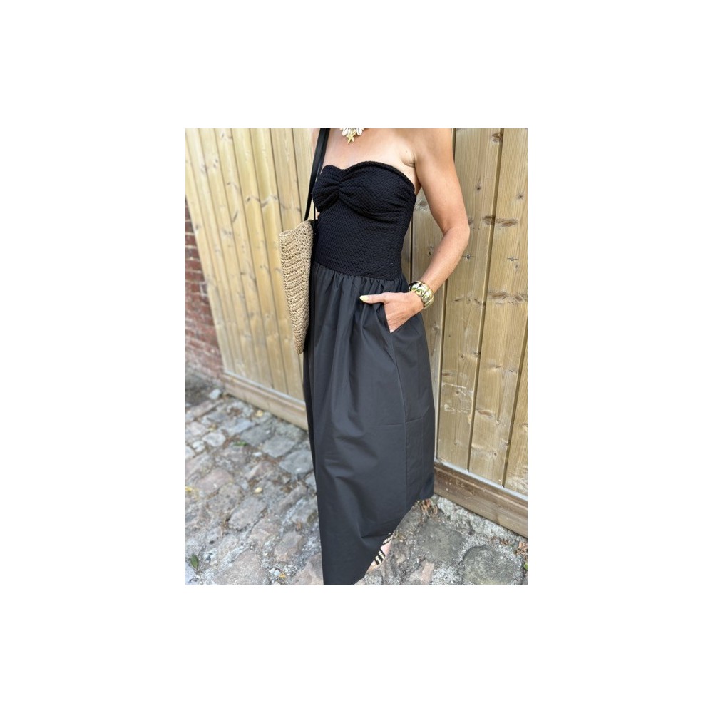 Robe bustier noire – Crochet & jupe fluide – Tailles S M L | Melle Jeanne Collection Le Soleil Robe bustier noire – Crochet & jupe fluide – Tailles S M L | Melle Jeanne Collection Le Soleil