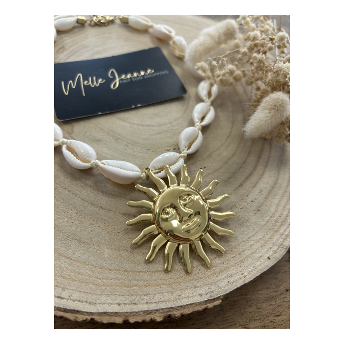 Collier coquillages & médaillon soleil – Acier inoxydable doré