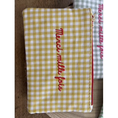 Pochette brodée Merci – Carreaux vichy rétro