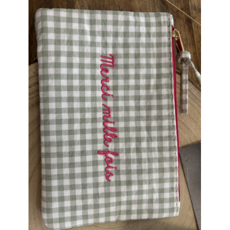 Pochette brodée Merci – Carreaux vichy rétro