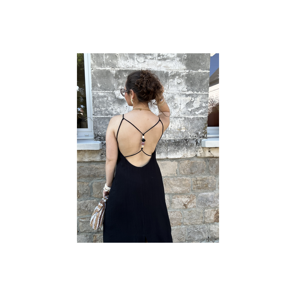 Robe longue noire fluide – Dos croisé bijou Robe longue noire fluide – Dos croisé bijou