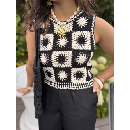 Top court crochet noir & blanc – Motif soleil | Escapade Azur | Melle Jeanne
