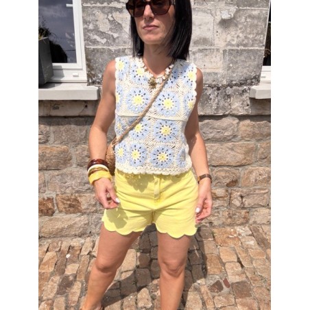 Top crochet marguerite pastel – style bohème rétro