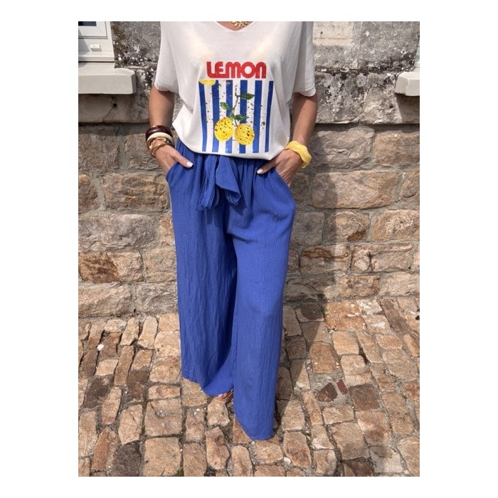 Pantalon fluide bleu azur – jambes larges été