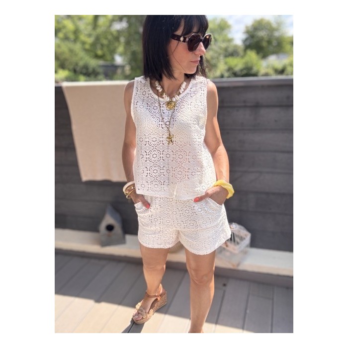 Short en dentelle doublé – blanc ou marron – taille élastique
