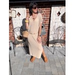 Robe longue dorée fendue – lurex brillant chic
