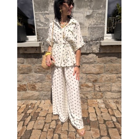 Ensemble fluide noir et blanc à pois – pantalon large & haut ceinturé