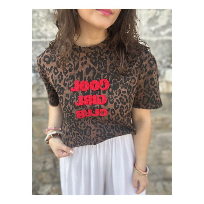 Tee-shirt léopard à message rouge – Taille unique jusqu’à 42, manches courtes