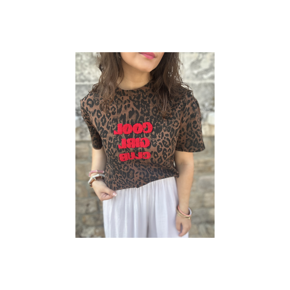 Tee-shirt léopard à message rouge – Taille unique jusqu’à 42, manches courtes