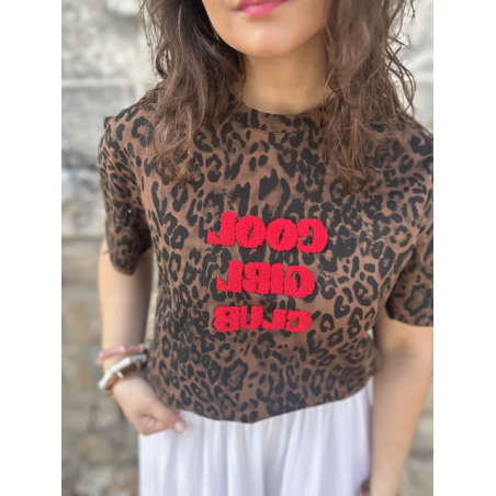 Tee-shirt léopard à message rouge – Taille unique jusqu’à 42, manches courtes