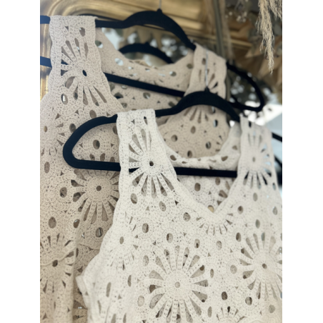 Top en maille blanc col V – basique chic femme