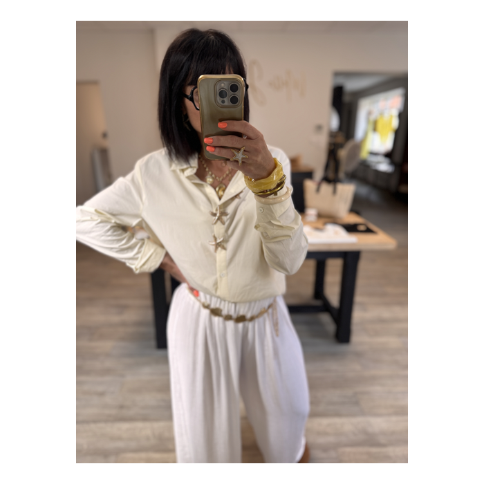 Chemise fluide blanc cassé – broche étoile de mer S/M ou M/L