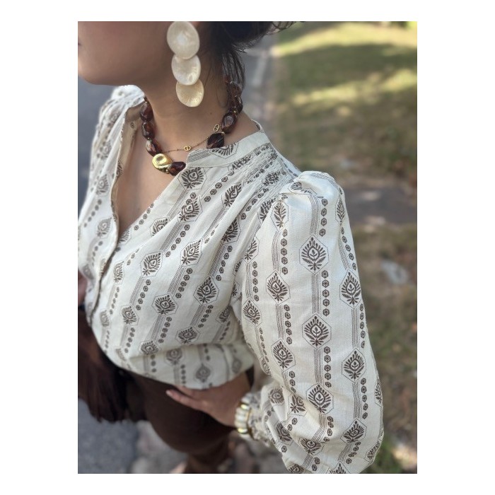 Blouse bohème écru à motifs marron – Boutique Arras