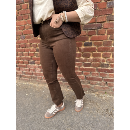 Jean marron coupe flared taille haute – Élégant et tendance