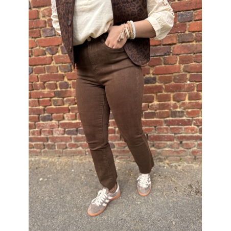 Jean marron coupe flared taille haute – Élégant et tendance