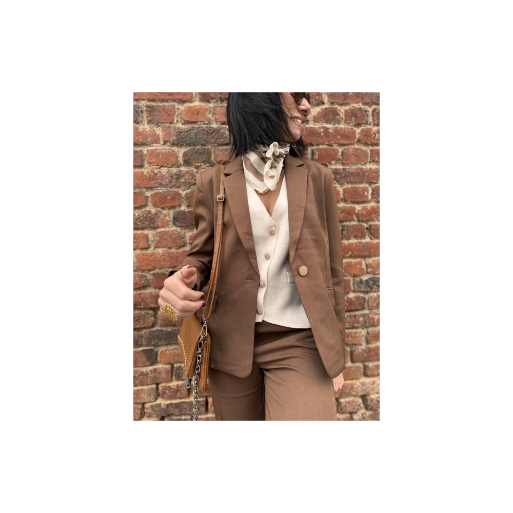 Veste de Tailleur Femme – Marron Chic et Élégante (XS à XL) Veste de Tailleur Femme – Marron Chic et Élégante (XS à XL)