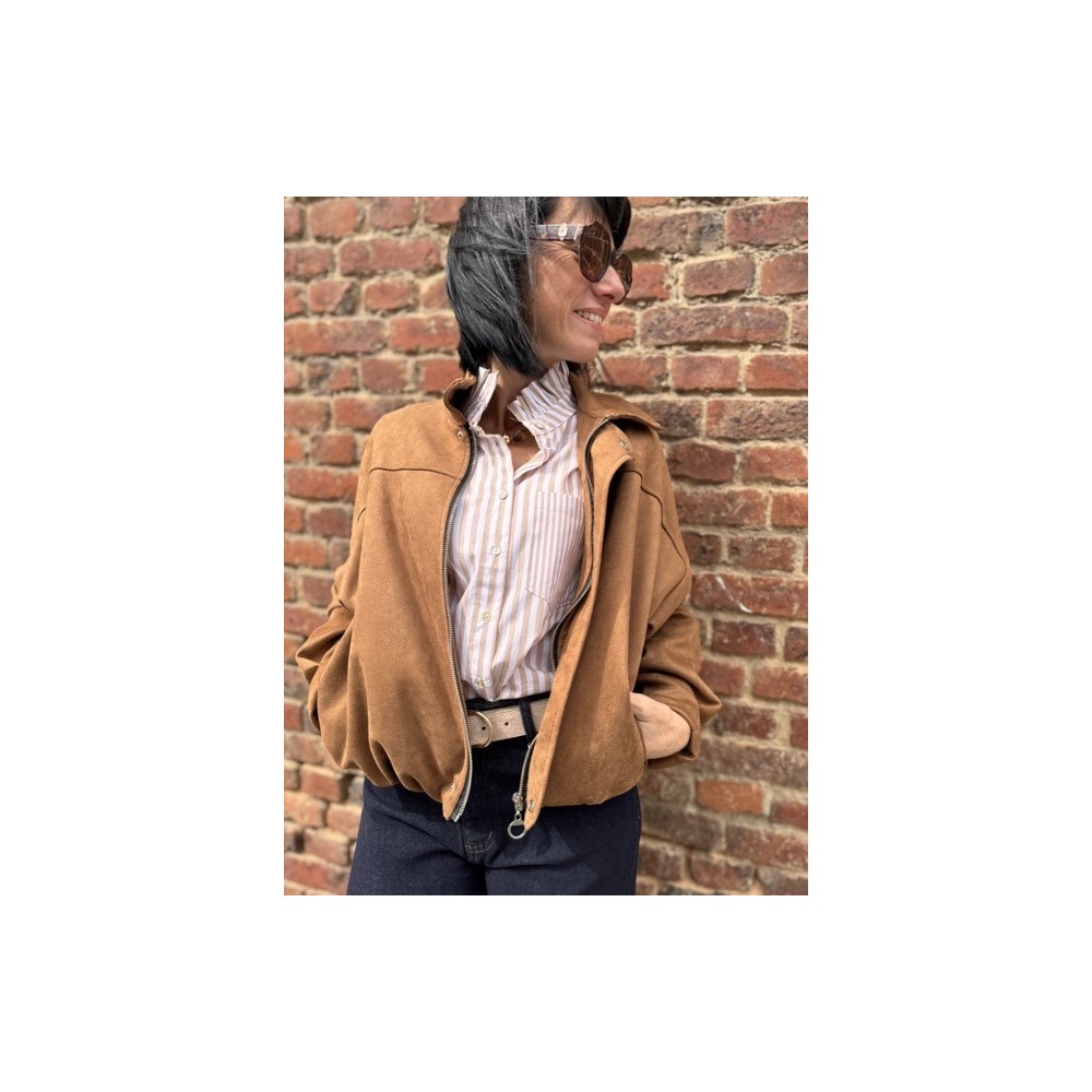 Bomber Court Femme en Suédine Camel – Taille Unique 36 à 40