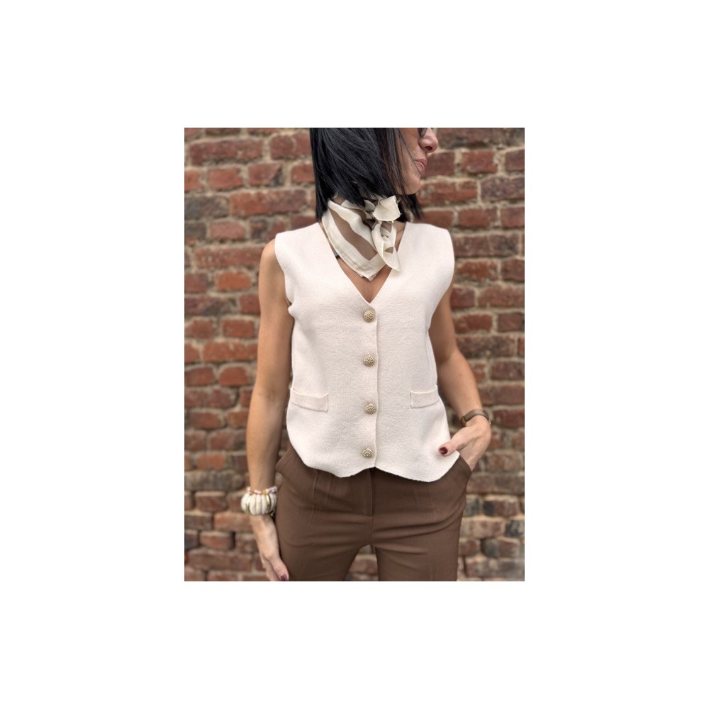 Petit Foulard Satiné Blanc Motif Zébré Beige – Élégant et Polyvalent Petit Foulard Satiné Blanc Motif Zébré Beige – Élégant et Polyvalent