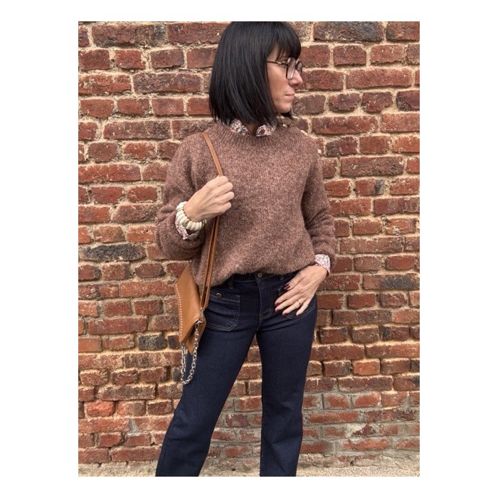 Pull marron femme chic – Détails soleil & coquillages à l’épaule | Taille unique 36-42