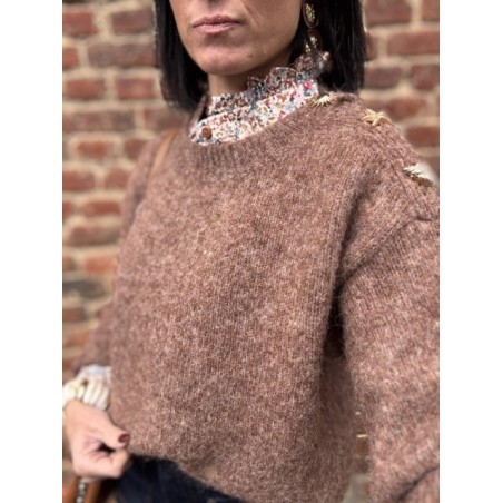 Pull marron femme chic – Détails soleil & coquillages à l’épaule | Taille unique 36-42