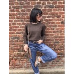 Pull marron femme chic – Col volanté fleuri & dos boutonné | Taille unique 36-42