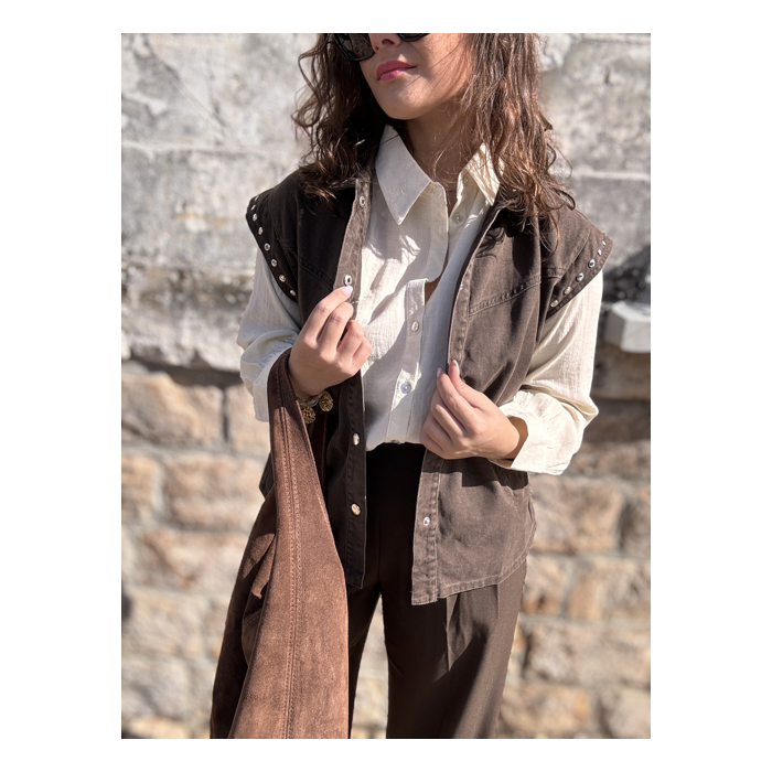 Veste sans manches femme marron en jean – Détails métal – Tailles S à L
