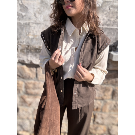 Veste sans manches femme marron en jean – Détails métal – Tailles S à L