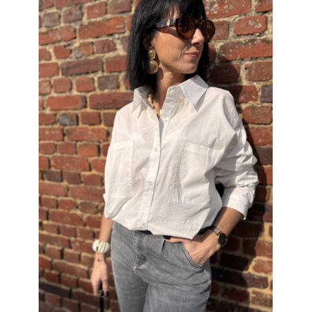Chemise Blanche Femme – Courte à Poches et Lien à Nouer – Taille 36 à 42