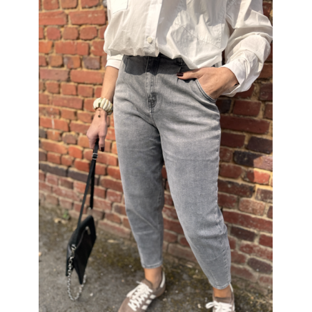 Jean coupe ballon – Confort et style pour la rentrée