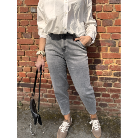 Jean coupe ballon – Confort et style pour la rentrée