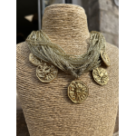 Collier multi-rangs femme – Fils dorés ou noirs & pampilles dorées chic