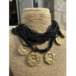 Collier multi-rangs femme – Fils dorés ou noirs & pampilles dorées chic