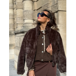 Blouson en fausse fourrure marron – Doux, chic et tendance