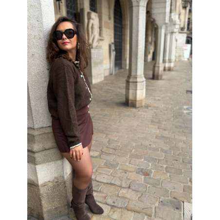 Jupe-short chic à boutons dorés – Marron ou noir | Melle Jeanne