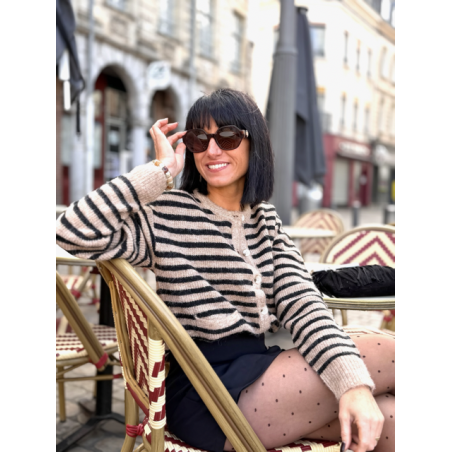 Jupe-short chic à boutons dorés – Marron ou noir | Melle Jeanne