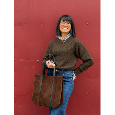 Craquez pour le jean coupe ballon brut : taille haute, coupe tendance et confort garanti. Une pièce moderne et féminine, disponi