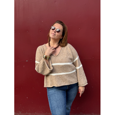 Pull fluide col V à marinière – Beige | Style Plus 42 à 48