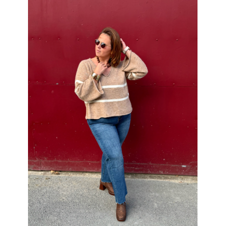 Pull fluide col V à marinière – Beige | Style Plus 42 à 48