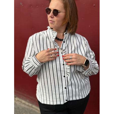 Blouse rayée col volanté – Blanc & noir | Style Plus L à 4XL